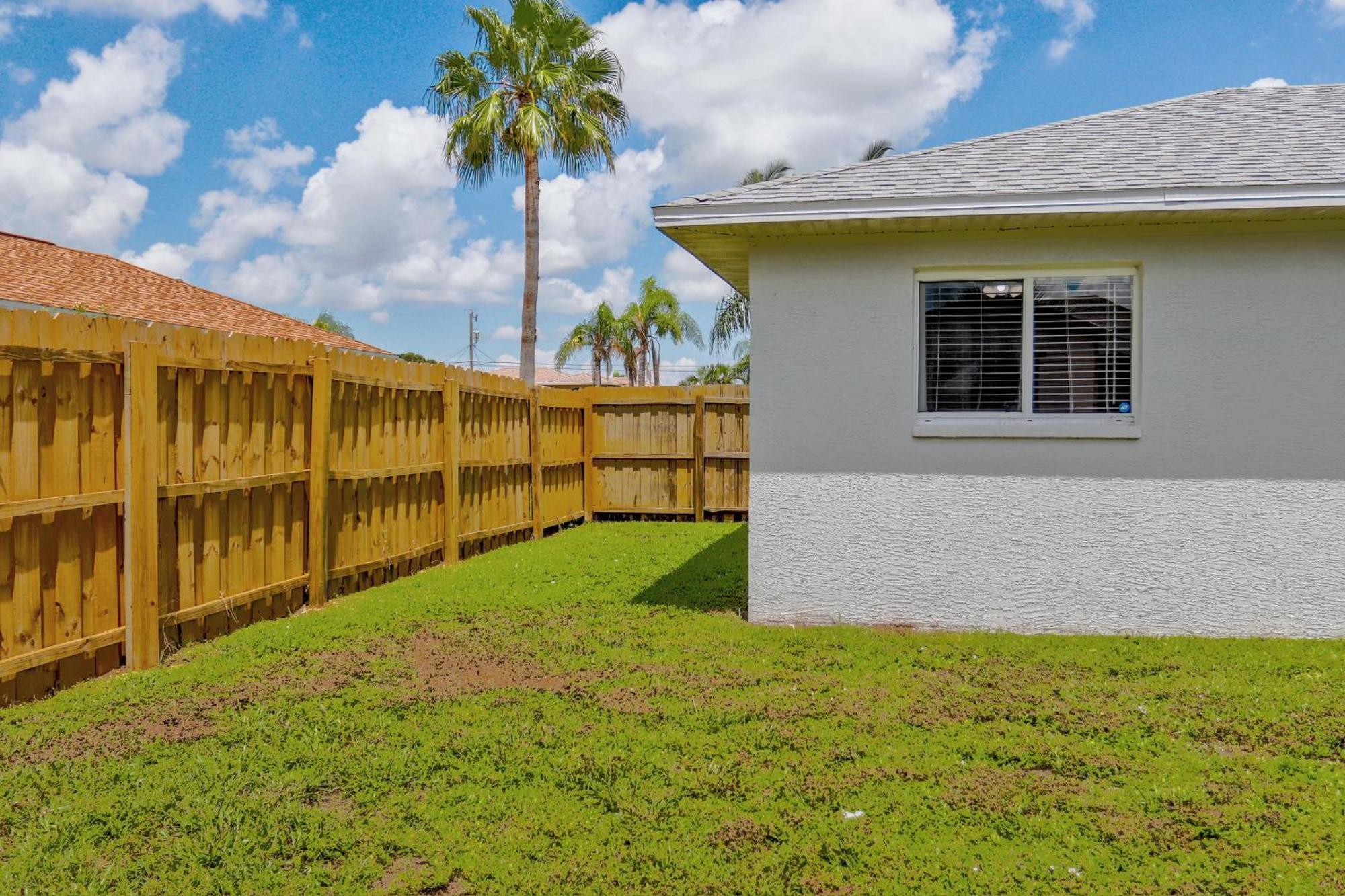 Beautiful Pool Home With Sleeping For 8 For Lovelypeople Cape Coral Kültér fotó